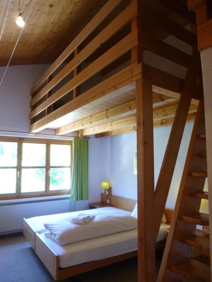 Familien Und Wanderhotel Clarezia Breíl المظهر الخارجي الصورة